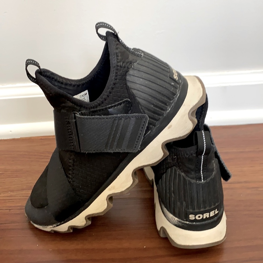 Sorel Kinetic Sneakers!